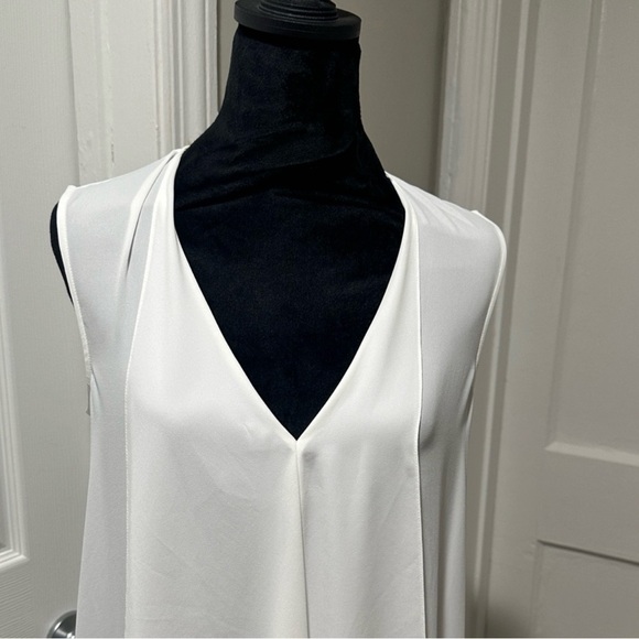 BCBGMaxAzria Asymmetrical White Dress - Picture 6 of 12